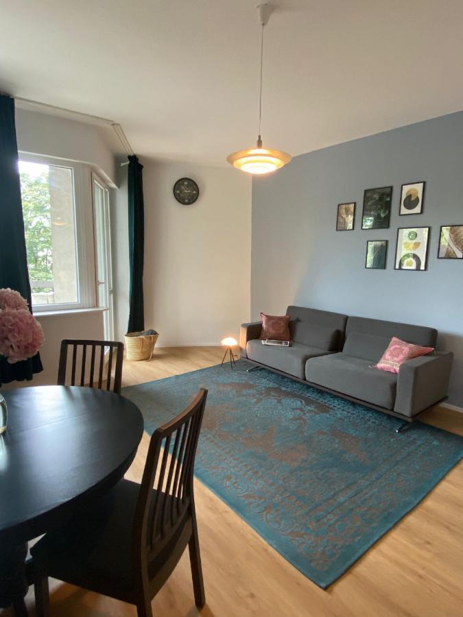 Beautiful Apartment With Balcony Berlino Esterno foto